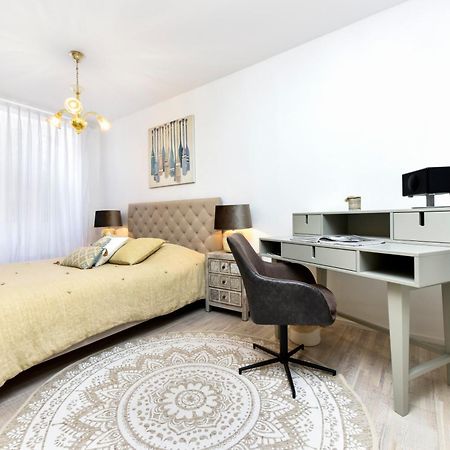 Luxury Apartment Sunce 로비니 외부 사진